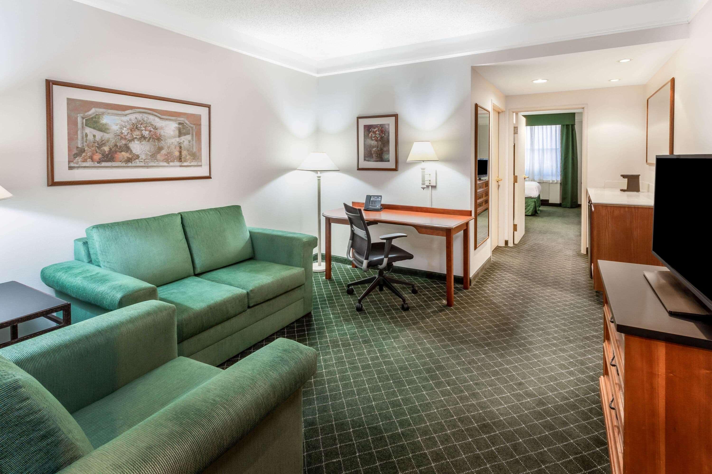La Quinta By Wyndham Madison American Center Exterior photo