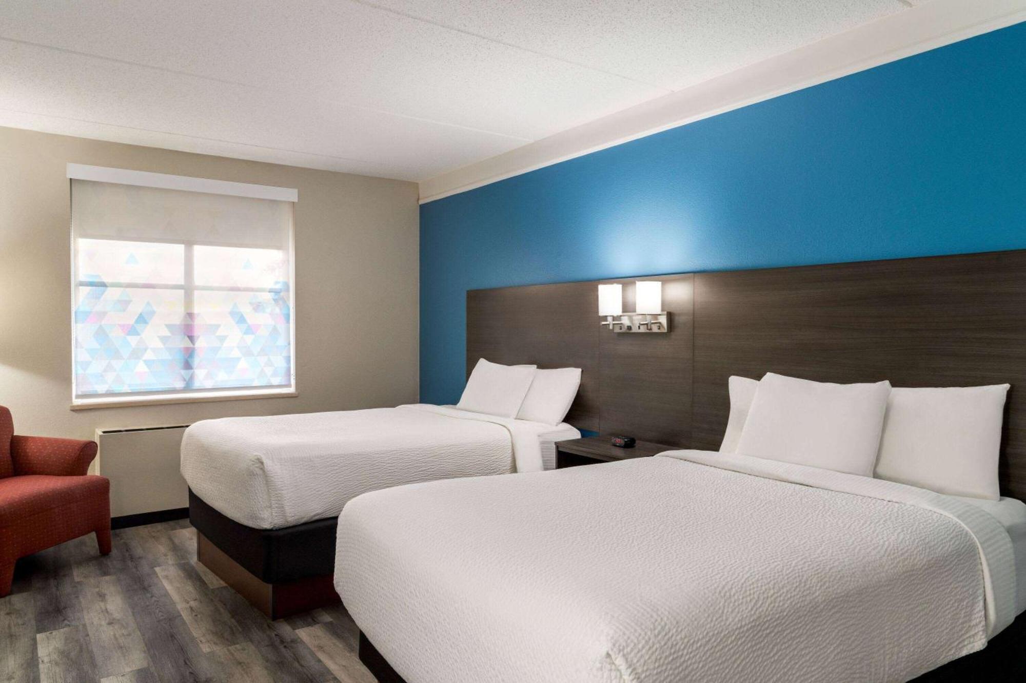 La Quinta By Wyndham Madison American Center Exterior photo